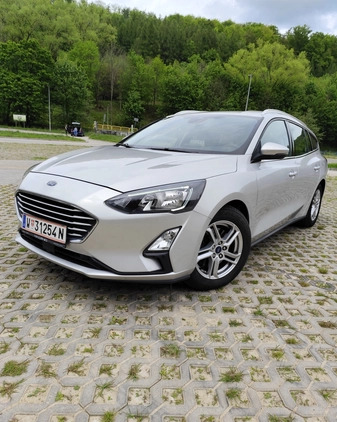 Ford Focus cena 44900 przebieg: 174000, rok produkcji 2019 z Dzierżoniów małe 137
